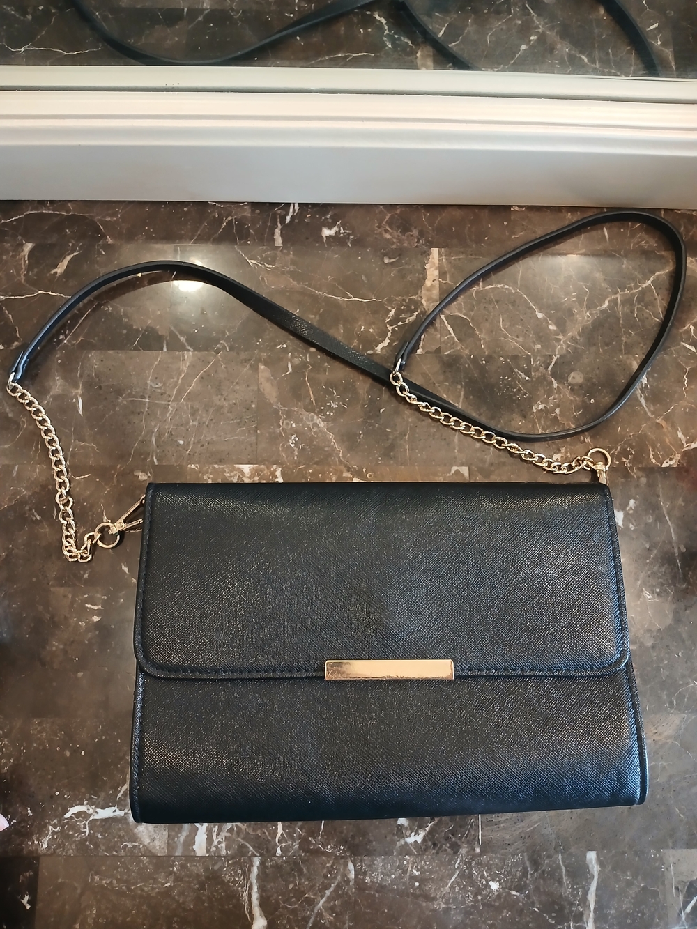H&M Black Crossbody Bag with Gold Chain Detail - Picture 11 of 11